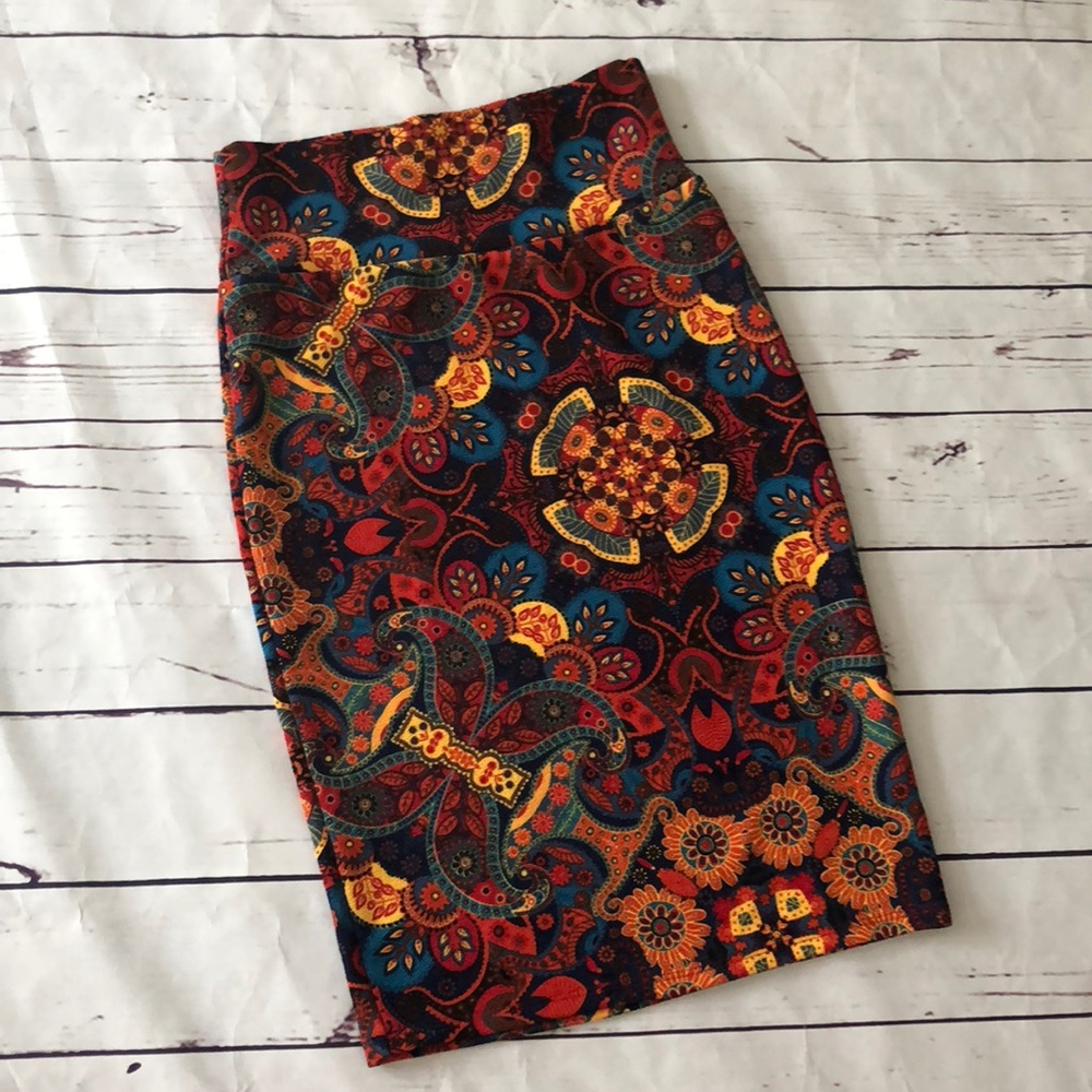 LuLaRoe cassie skirt